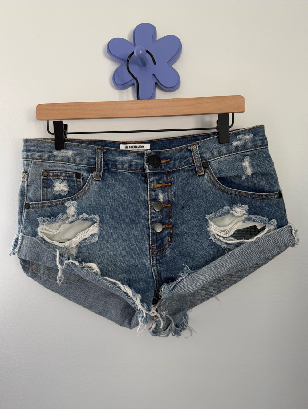 One Teaspoon 28 Denim Shorty Shorts Bandits Distressed Medium Wash Biker